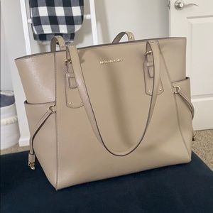 Michael Kors Tote